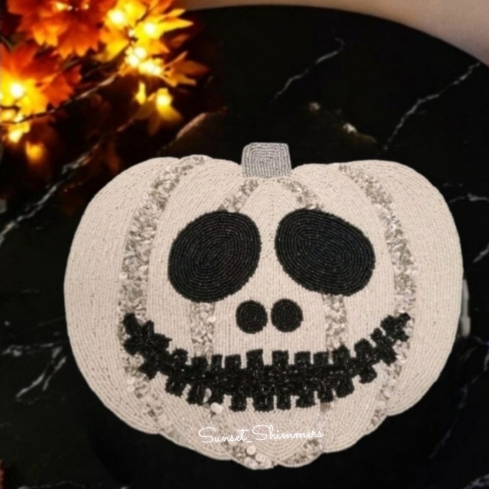 4pc Beaded White Pumpkin Halloween Placemats Chargers Jack Skellington Style NEW